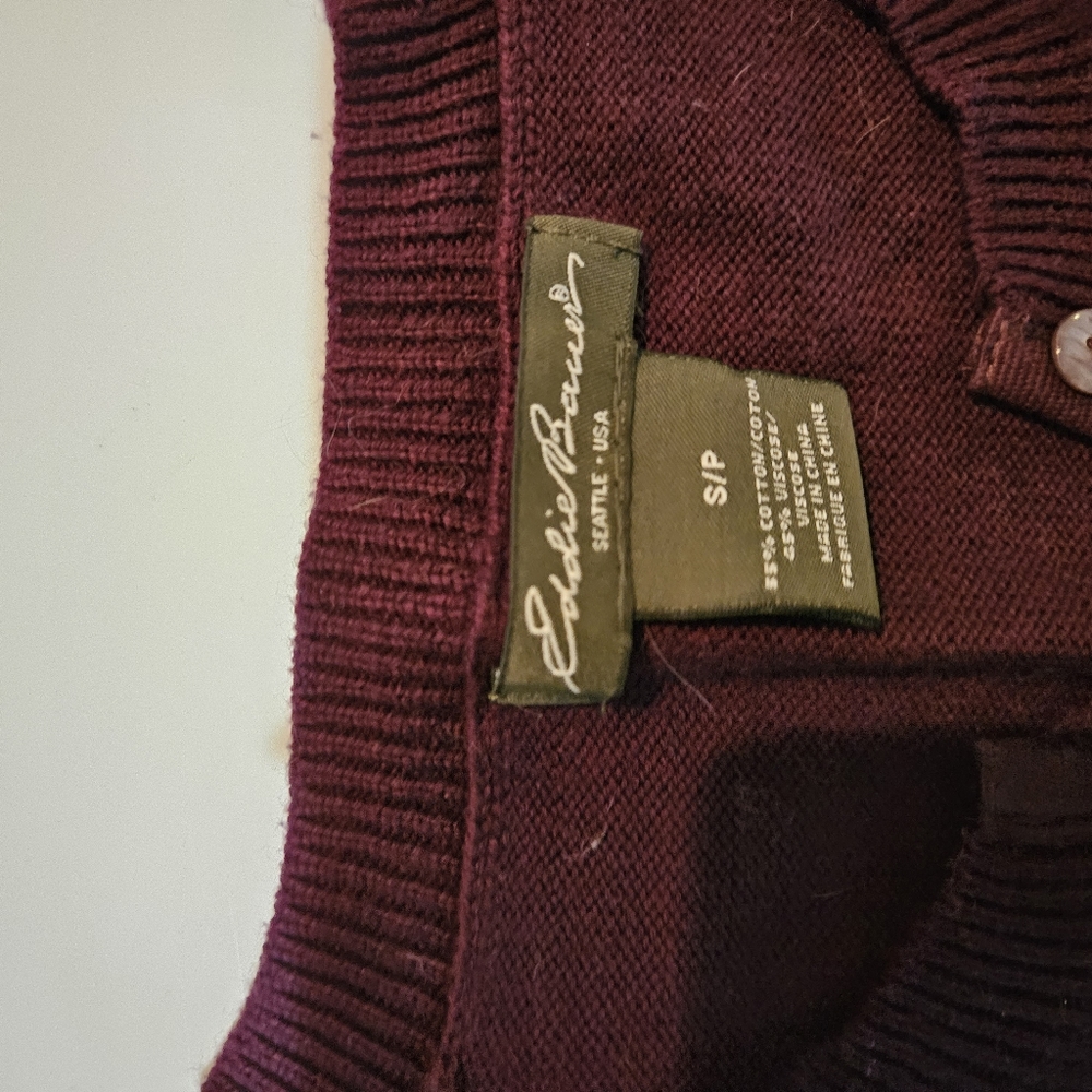 EDDIE BAUER  LONG SLEEVE HEAVY WINTER TEE BURGUNDY  BARELY WORN SIZE SM - Picture 3 of 3
